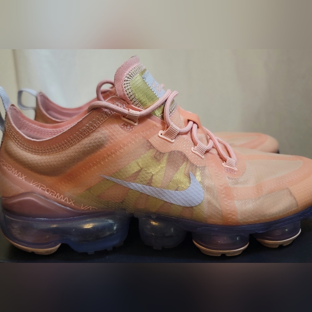 Womens Nike vapormax